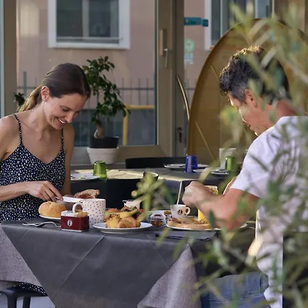 Rolly - Rooms & Restaurant-2